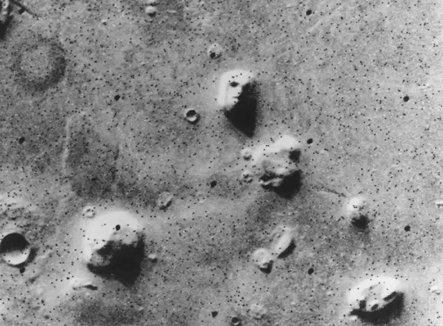 La regione di Cydonia, scattata dalla sonda spaziale Viking 1, 1976 (Nasa)