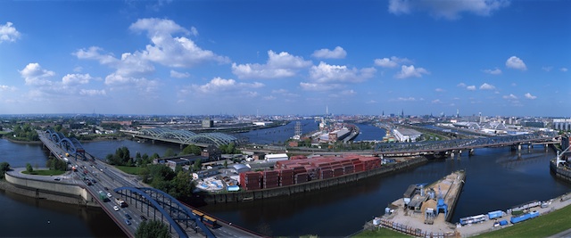 Title Hamburg/Elbe: Elbe bridge, ports of Baakenhafen, Oberhafen and Billhafen