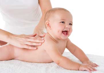 massaggiare il neonato