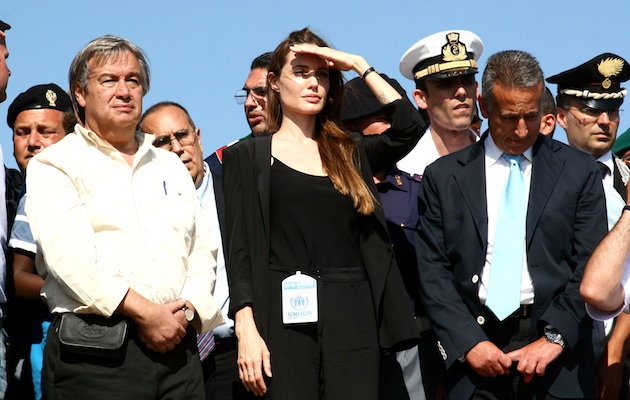 angelinajolie_a_lampedusa_copia