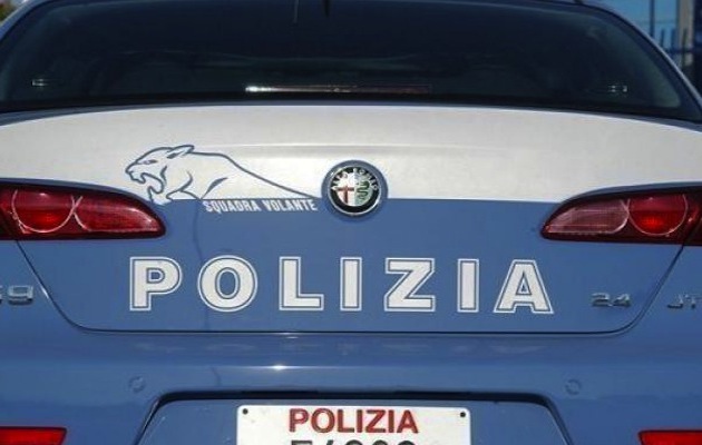 macchina_polizia_giugno2011