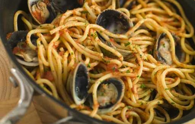 spaghetti vongole e bottarga