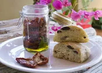 pomodori secchi sott olio ricetta siciliana
