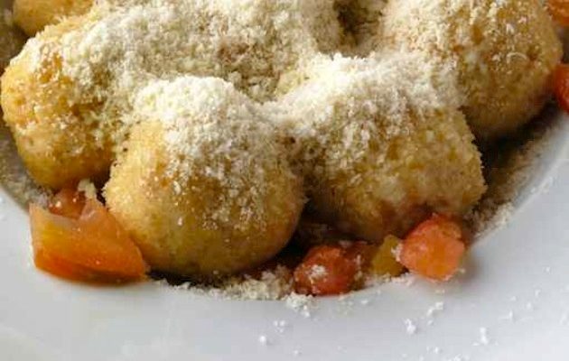 gnocchi di pane e formaggio