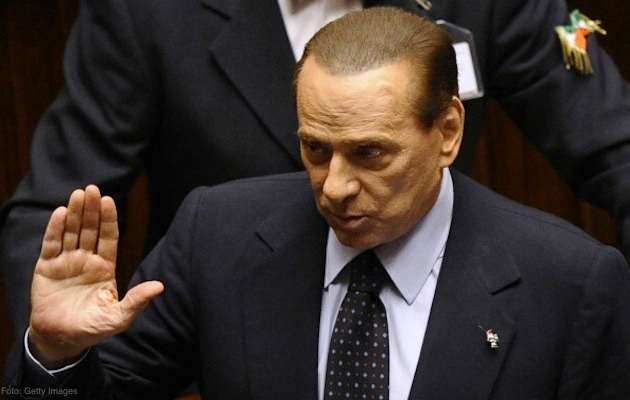 Berlusconi-12-novembre-2011-camera