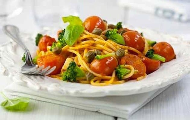 spaghetti broccoli-pomodorini-capperi-2
