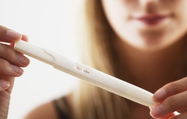 women-pregnancy-test