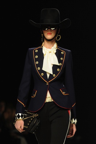 Moschino_AutumnWinter_2012-13