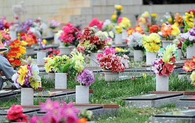 cimitero_fiori2_xin--400x300