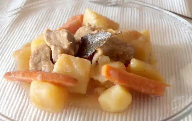spezzatino di vitello in bianco morbido