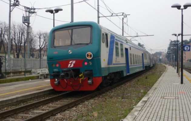 Travolto-da-treno-in-corsa-600x450aprile2012dsw