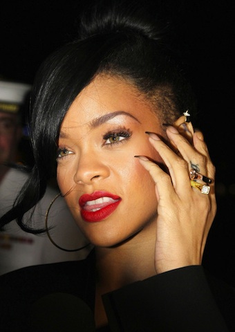 Rihanna-7maggio-2012