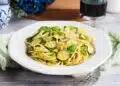 spaghetti con ricotta zucchine e menta