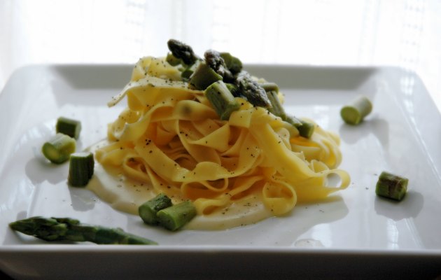 Tagliatelle_agli_asparagi4giugno2012dsw