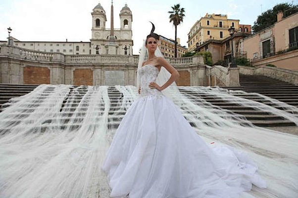 thumb620-Il-velo-da-sposa-piu-lungo-del-mondo-3