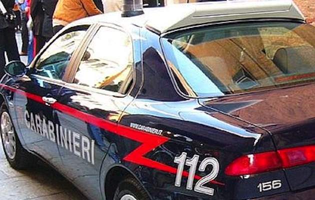 carabinieri_auto