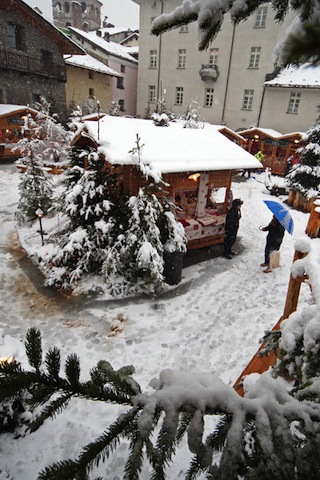 VALLE-DAOSTA-Mercatino-Natale-Aosta-foto-Enrico-Romanzi_7607