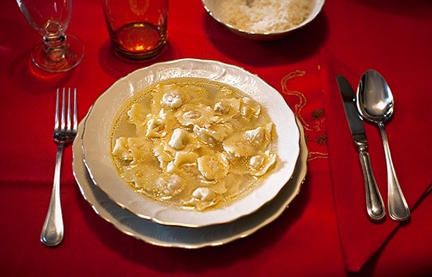 cappellettiinbrodomarchenatale2012