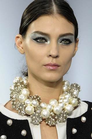 Chanel-Spring2013-Details1