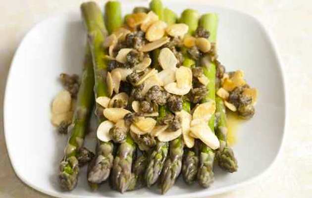 contorni-asparagi-al-forno4587