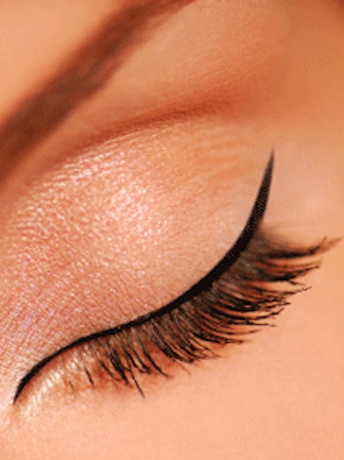 How_to_apply_Eyeliner