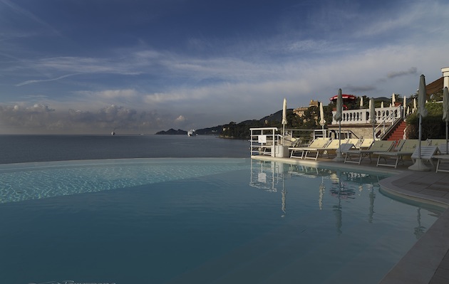 Excelsior_palace_infinity_pool_copia