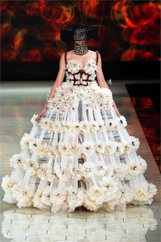 Alexander_McQueen_-sposa_originale
