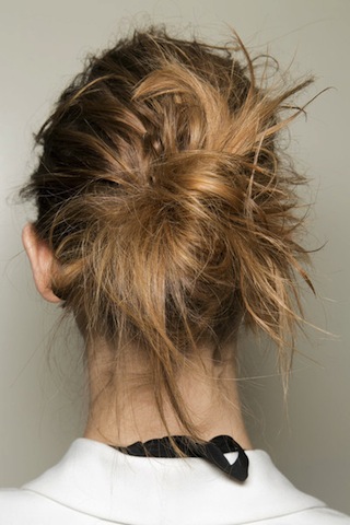 MoschinoCheapChicFall2013BackstageQeV59yPDC30l