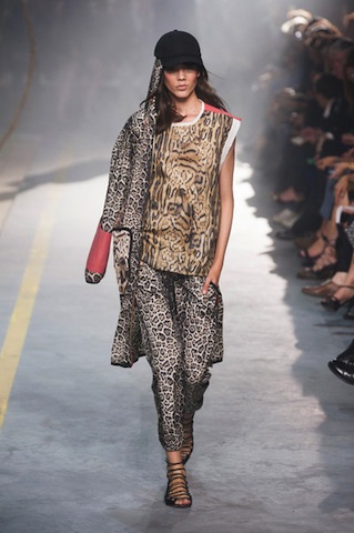 MonclerGammeRougeSpring2014pbtposTRhrjl