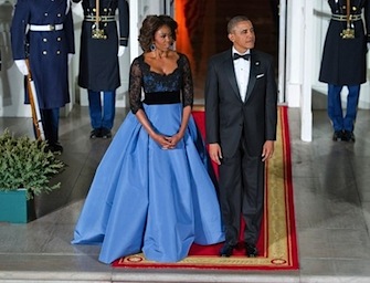 Michelle Obama splendida alla cena di gala per Hollande