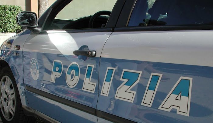 polizia auto