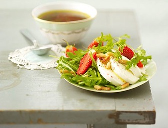 insalata fragole e burrata