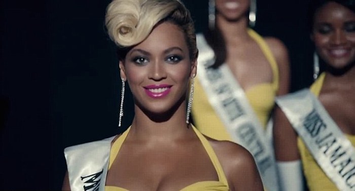 Beyonce Pretty hurts immagine da You Tube