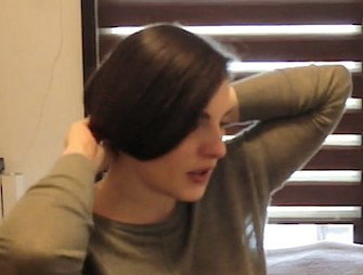 finto caschetto con i capelli lunghi
