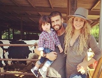 Shakira e pique gita in campagna