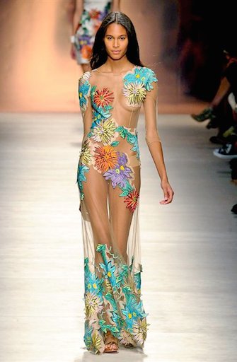 blumarine sfilata primavera estate 2015