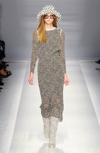 max_mara sfilata primavera estate 2015