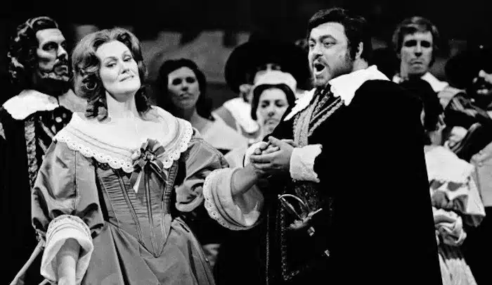 Luciano Pavarotti in 'I Puritani'
