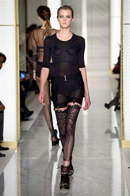 Look 3