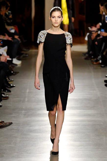 Sfilata Oscar de la Renta autunno inverno 30