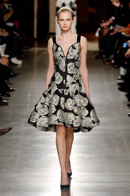 Sfilata Oscar de la Renta autunno inverno 36