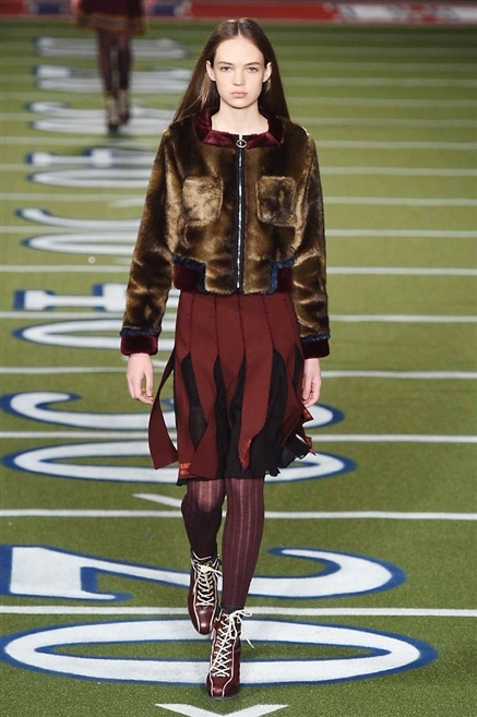 Sfilata Tommy Hilfiger autunno inverno 2015-16-004