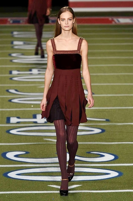 Sfilata Tommy Hilfiger autunno inverno 2015-16-008