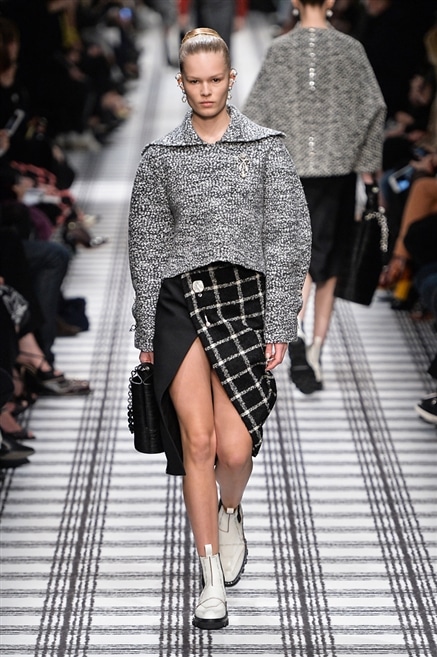 Balenciaga collezione autunno inverno 2015-2016 007