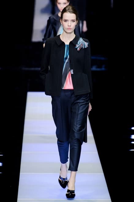 Giorgio Armani collezione donna inverno 2015 002