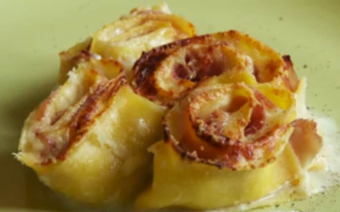 Rosette di pasta al forno. Video ricetta originale Donne Sul Web