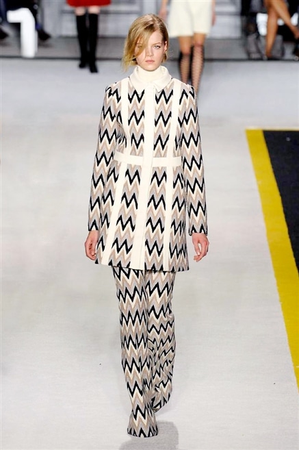 Giambattista Valli sfilata autunno inverno 2015-2016  0010