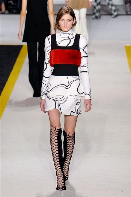 Giambattista Valli sfilata autunno inverno 2015-2016  0031