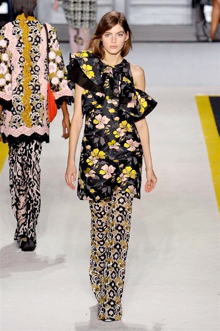Giambattista Valli sfilata autunno inverno 2015-2016  0040