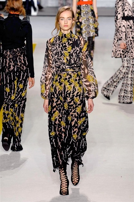 Giambattista Valli sfilata autunno inverno 2015-2016  0041